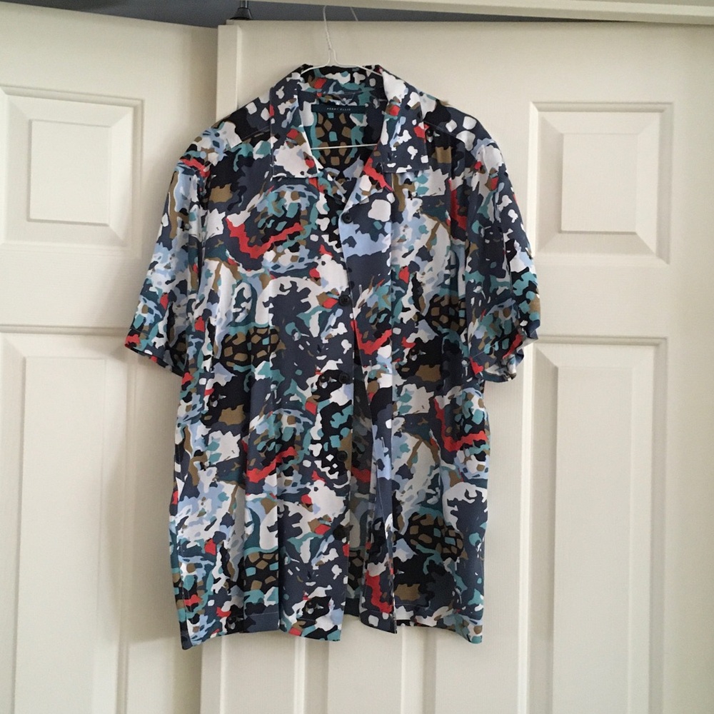 Men's Short-Sleeve Patterned Button-Up Shirt - Multicolor